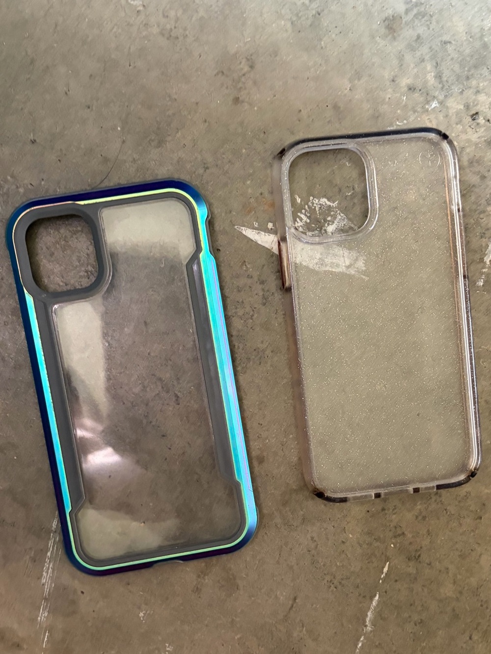 iPhone 12 Cases (2)